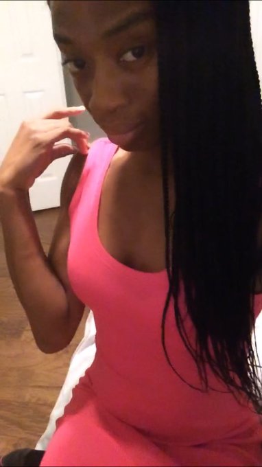 I love to get dick pick to my dm and make my self hot join my https://t.co/PkKRFYoNUB t see how wet Ican<a href="/tag/onmfc"class="tags"><span>#onmfc</span></a>