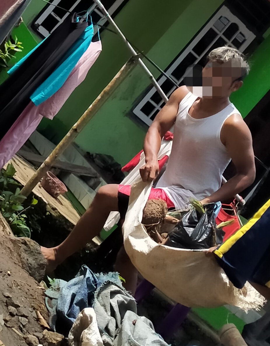 Dwi79883047's tweet photo. Gempal gempal gede, wkwkwk
#gaymagelang #magelanggay #gayjogja #jogjagay #gayindo #gayhot #kontol #ngentot #stright #kenthu #ngewe https://t.co/YPd8QWdsPe