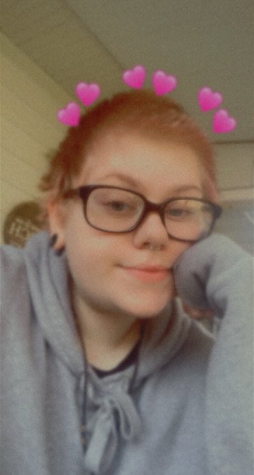 hi 🥺🖤 https://t.co/wL8yMy2RdS