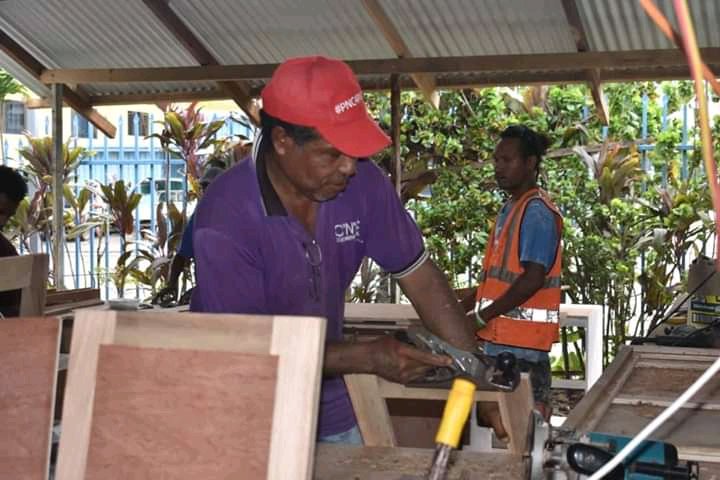 OrinaProperties's tweet photo. Our staff hard at work.💯✔️

At Orina Properties Ltd we work as a Team in completing all of our projects on schedule. We provide building and maintenance works, jetty construction,  property management, project management, and civil works.

#OrinaPropertiesLtd https://t.co/hywwXFQkTj