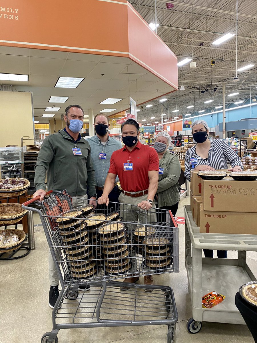 huebner_pta's tweet photo. Thank you H-E-B for donating 100 pies to our annual Staff Pie Patch! 🥧 #HEBhelpinghere #RootEdHuebner #ilovemyHEB https://t.co/QTYV2SyXzl