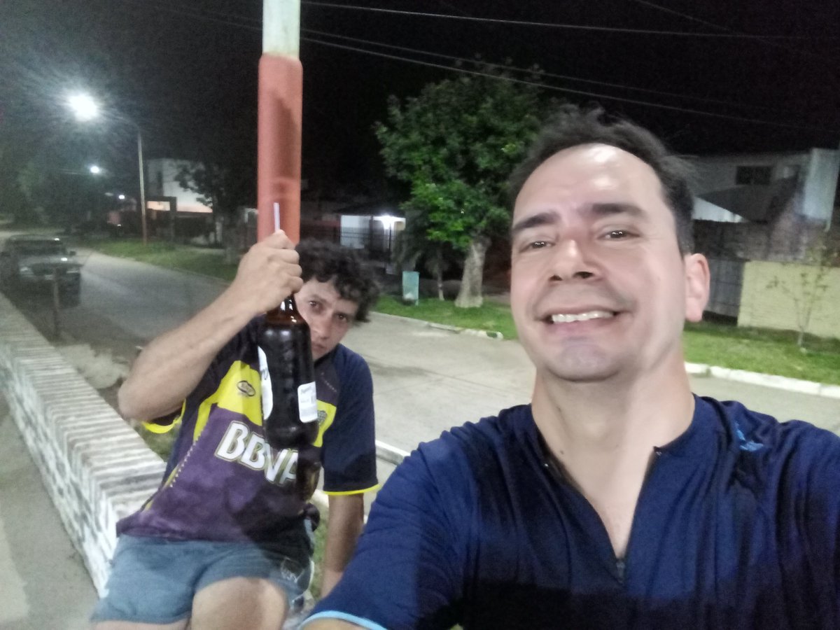 leomatch's tweet photo. #postsoccer!!! https://t.co/ct1xozKD6e