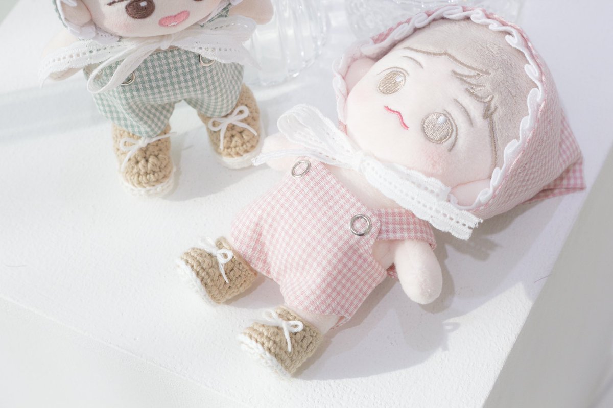 🎁RT+팔로우 추첨 2분께 인형신발 증정

🧸솜인형 어그부츠 (카페라떼ver.)

• 15cm - 8,500원 (할인가)
• 20cm - 10,500원 (할인가)

주문 폼 - forms.gle/HgtXQTpmhK1o1A…

오픈 기념 이벤트로 12월 4일까지 30% 할인가격에 제공됩니다. 시즌 2에 진행예정인 화이트모카 슈즈도 기대해주세요! 🥜💕