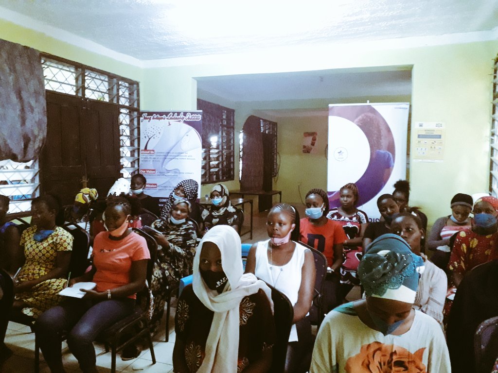 ywli_info's tweet photo. #DadasRising mentorship session by @mildredngesa . Thank you for inspiring @DadasRising young Women Leaders from @KinangoConst in Kwale county. @USEmbassyKenya @CSA_Kenya @FatumasVoice @MoiUniversity_ https://t.co/CrdRMDejn1