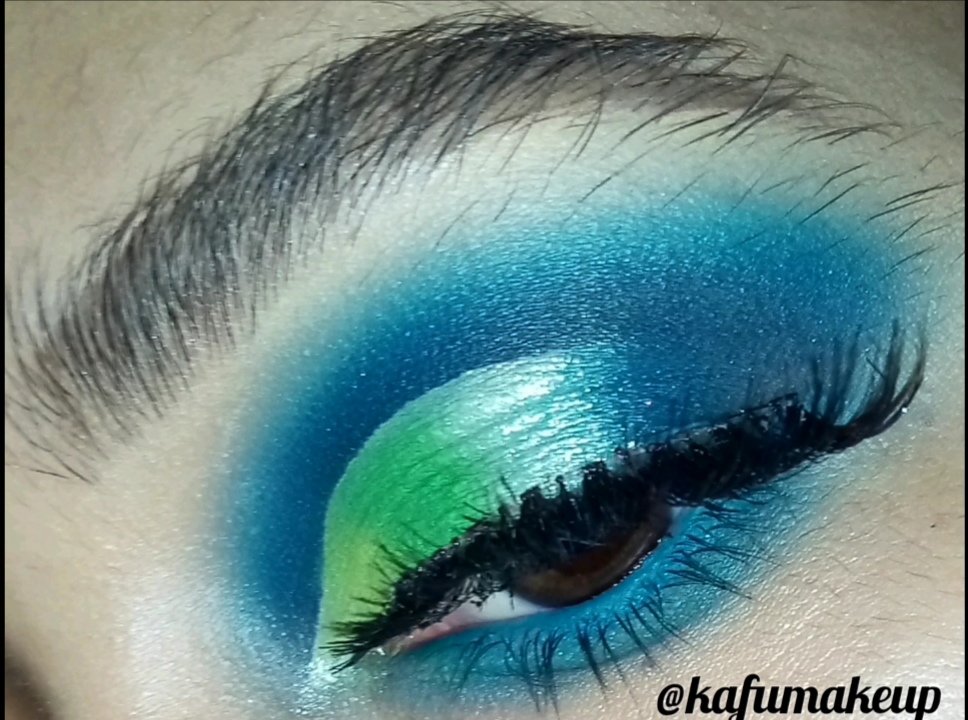 kafumakeup's tweet photo. Hello beauties 💙, this is an old look, I hope you enjoy it and if so, don't forget to leave your 💖🔄 https://t.co/K9vbwsuMYu