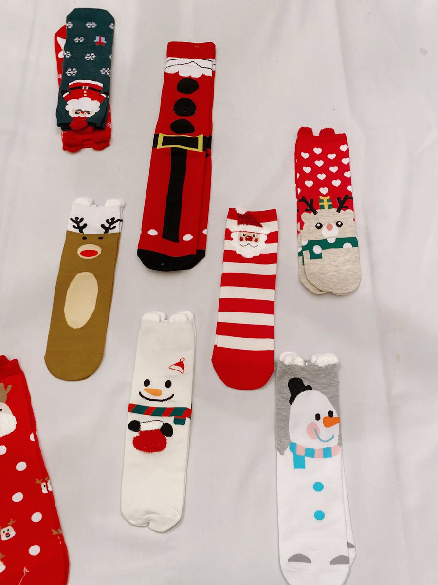 abi_vazq's tweet photo. ¡HELLO!
En dates &amp; gifts tenemos calcetines navideños, súper cómodos y a súper buen precioooooo! ⛄️⛄️⛄️
Pueden mandarme Dm para más info o directo en mi página @dates_gifts en Instagram!!!💗❄️ https://t.co/mu9yJ1kOwm