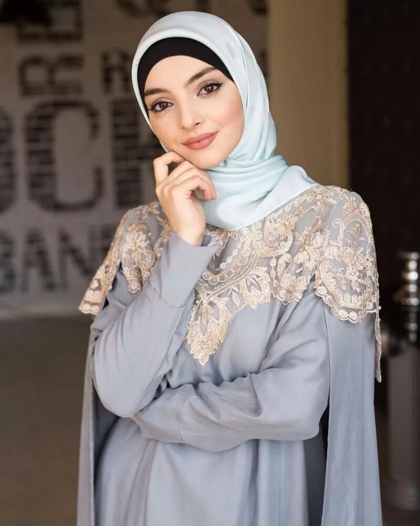 Maria 在 Twitter 上 面白いことを気付きました 日本語でrusskij 民族はロシア人 とrossiyanin 国籍はロシア人 どっちもロシア人だから勘違いされがちです 例えば写真の女性はみんなロシア人 国籍 だが民族が違う ヤクート人 チェチェン人 ブリヤート人 ロシア人