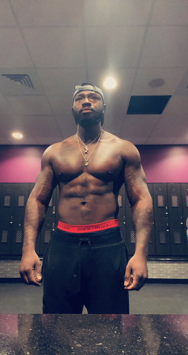 Poor_Boi_NOFlyy's tweet image. This my bike punk! #TeeBO