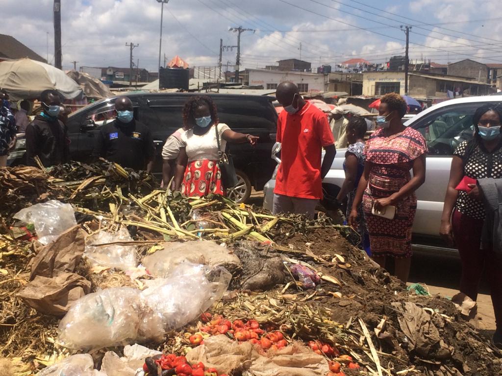 bevalynekwambo3's tweet photo. Do you know why residential estates are clean and you never find waste disposed any how, responsibility, being responsible means you respect the environment by not contributing to making it inhabitable.

#YEDNEnvironmentKE https://t.co/Cp56Fem7Vm