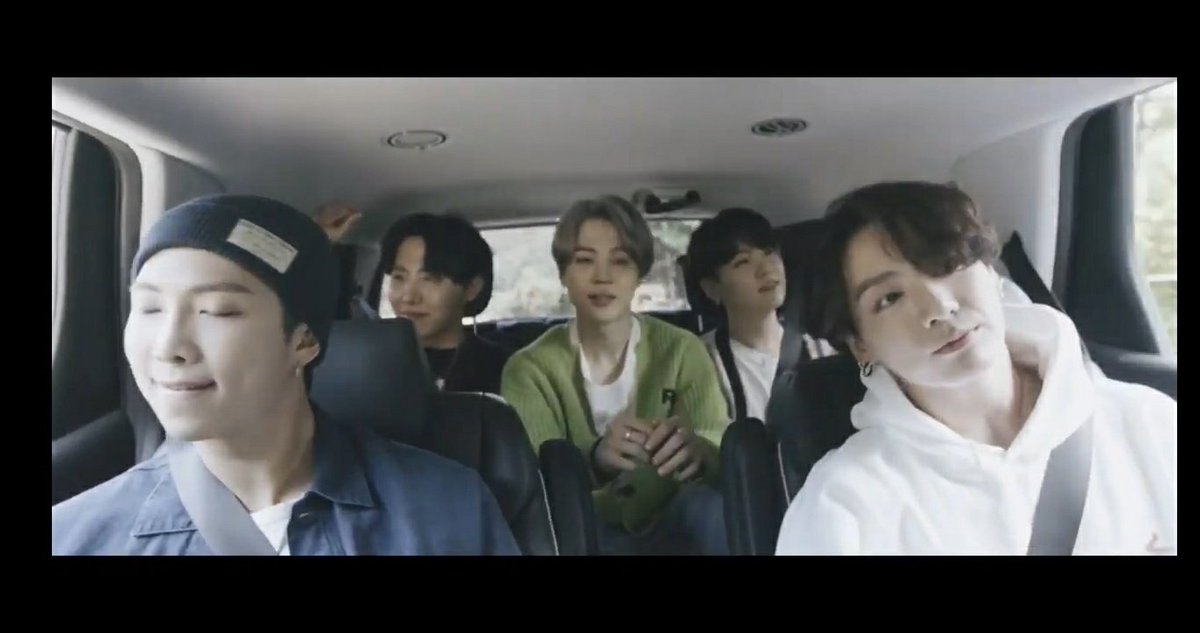 Gih390's tweet photo. Tá tudo tão lindo que não tem nem como não se apaixonar! Jk não só acabou comigo com esse Mv como os meninos nos mostraram que nada além da família que nós escolhemos pode ser o melhor remédio nos piores momentos💙
Love you BTS💜
#BTS_BE #BEisComing #BEArmy https://t.co/vKlZYmS5SX