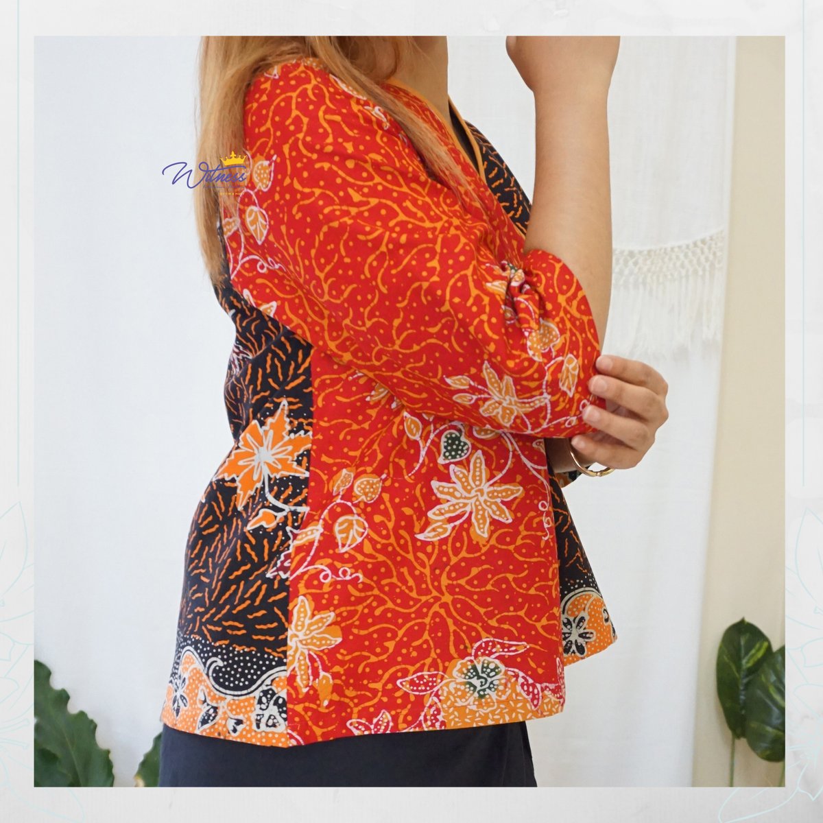 witness_co's tweet photo. VILENA TOP
The combination of two batik pattern, which is harmony emphasized with an peach list, can give a different and eccentric impression.
Unique combination for those of you who like to look different.
#WitnessCollection
#LifeGoesOnWithBTS https://t.co/D9ivPREJMX