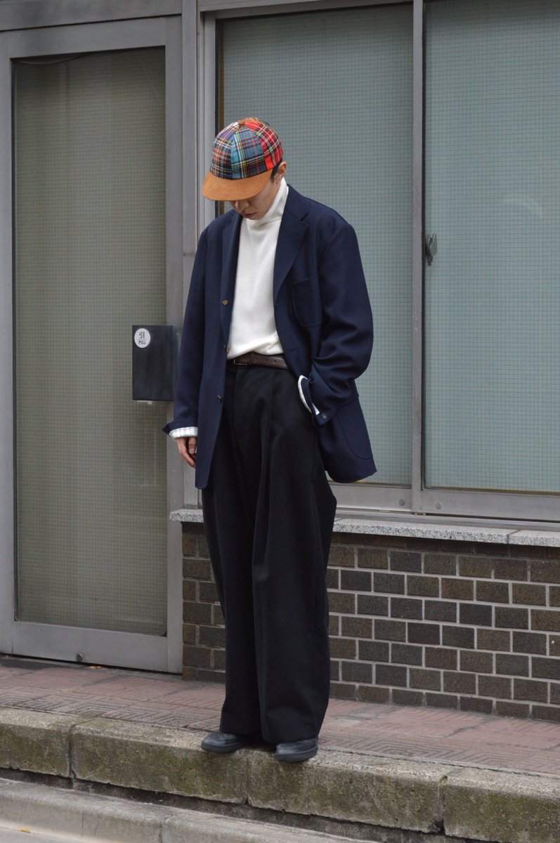 1ldk Aoyama Hotel En Twitter Studio Nicholson のワイドパンツは太めの腰回り からズドンと落ちるシルエットが特徴的 タックが入っているため 太いながらも腰回りはすっきりとした印象に仕上がっております Col White Winered 39 000 Tax T Co