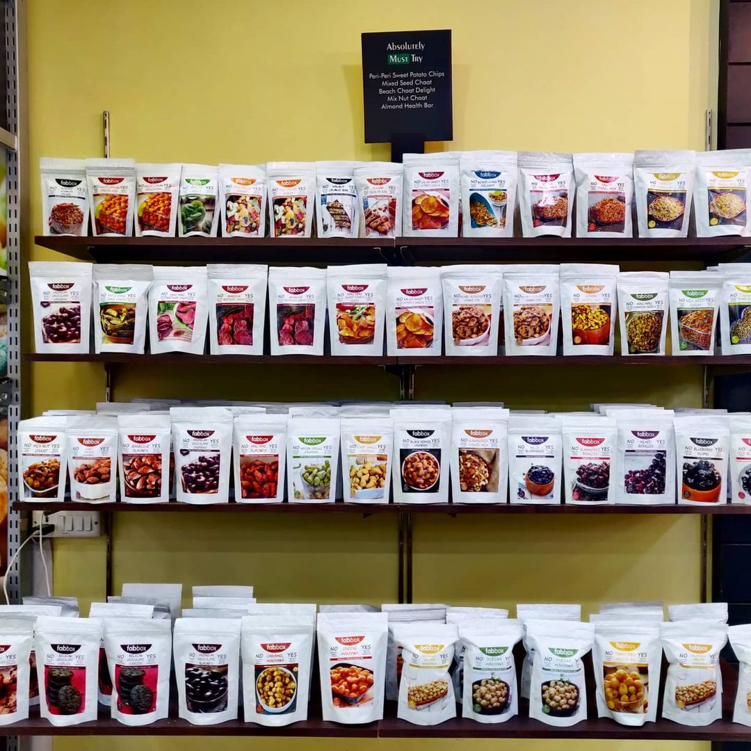 OberoiMall's tweet image. From dry fruits to veggies/cold cuts to spices, get all pantry essentials from the @NaturesBasket store at #OberoiMall.
Also get 2% of your bill value as Club UNO points when you shop at Oberoi Mall till 30th November!

*T&amp;amp;C apply

#NaturesBasket #FoodEssentials