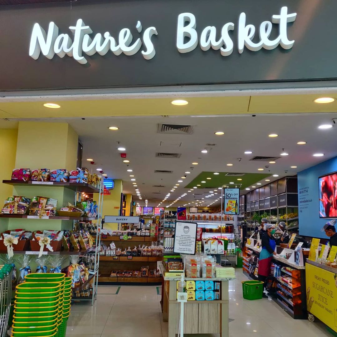 OberoiMall's tweet image. From dry fruits to veggies/cold cuts to spices, get all pantry essentials from the @NaturesBasket store at #OberoiMall.
Also get 2% of your bill value as Club UNO points when you shop at Oberoi Mall till 30th November!

*T&amp;amp;C apply

#NaturesBasket #FoodEssentials