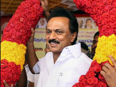 dmkmani18's tweet photo. அமித்ஷா வரவால் தமிழகத்தில் என்ன மாற்றம் நிகழ்ந்து விடப் போகிறது???

#GoBowAmitShah https://t.co/0S2zQk2GhK