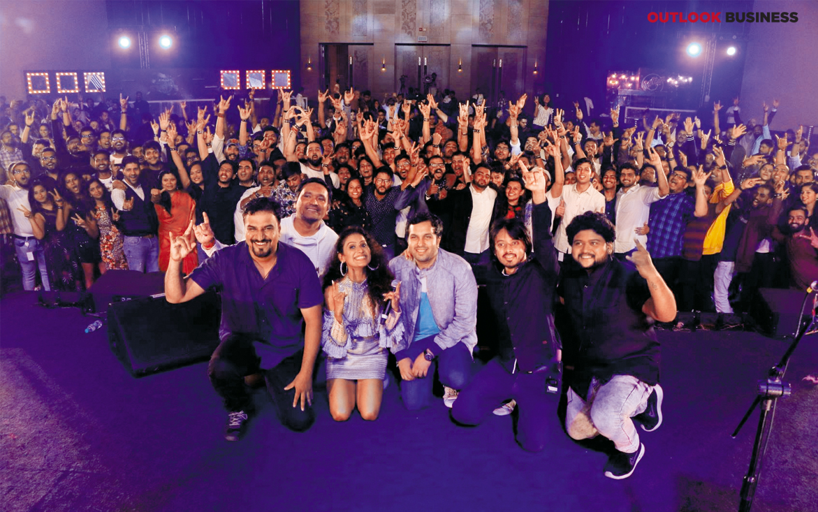 WOWAchievers's tweet photo. Supporting its employees with multiple training programmes and providing growth opportunities are the reasons why @PayPalIN is one of the best companies to work for, according to @GPTW_India: https://t.co/qvu08bTUqf #workplace https://t.co/ulNXuGFvTH