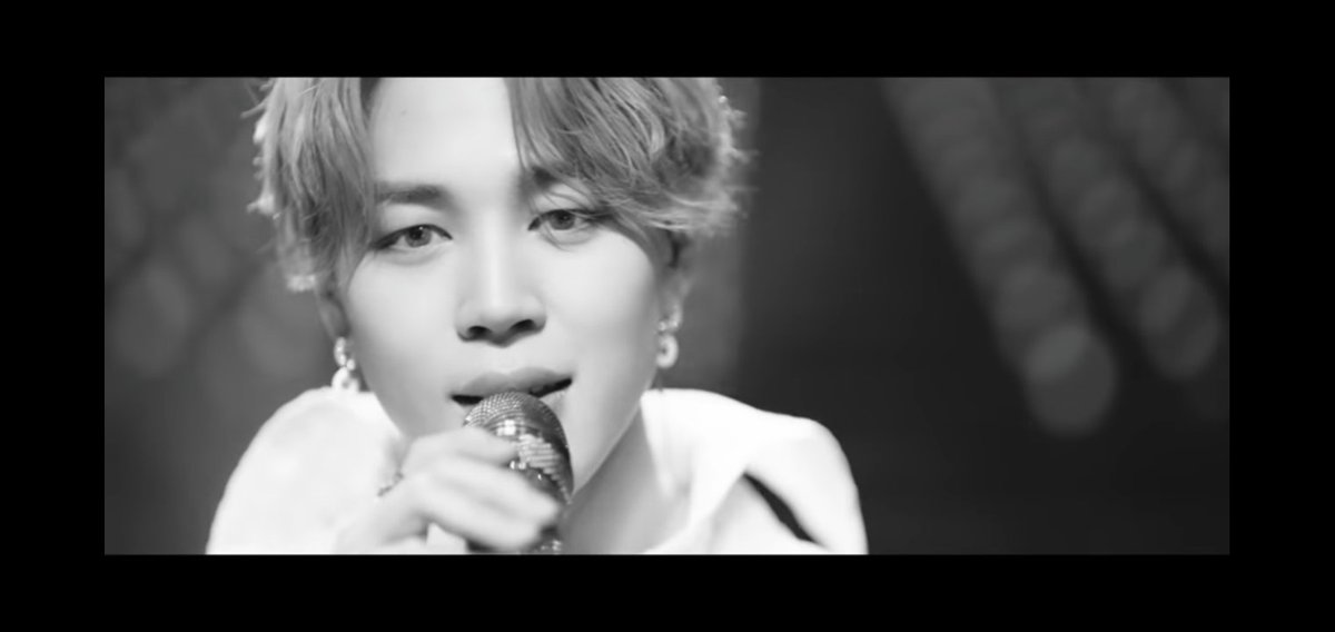 ttg_sammy's tweet photo. Es lo más hermoso que pude ver y escuchar el día de hoy, es arte señoras y señores! 
#BEbyBTS #LifeGoesOnWithBTS #BTS_BE #방탄소년단 https://t.co/0gLzDetl7k