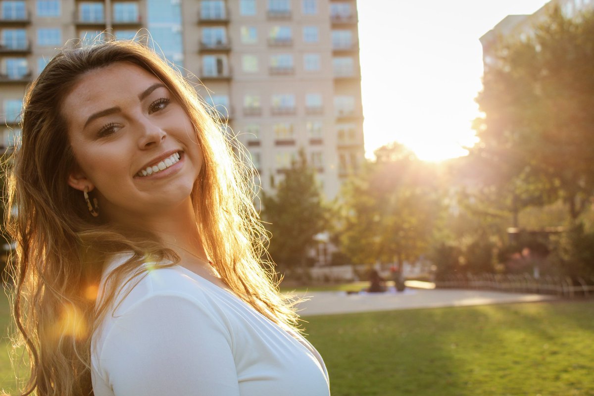 KaleighFleming5's tweet photo. @DelaneyCronin thanks for choosing me as your roommate &amp; photographer!!! Love you 😍😍 https://t.co/BcHWqpb8g3