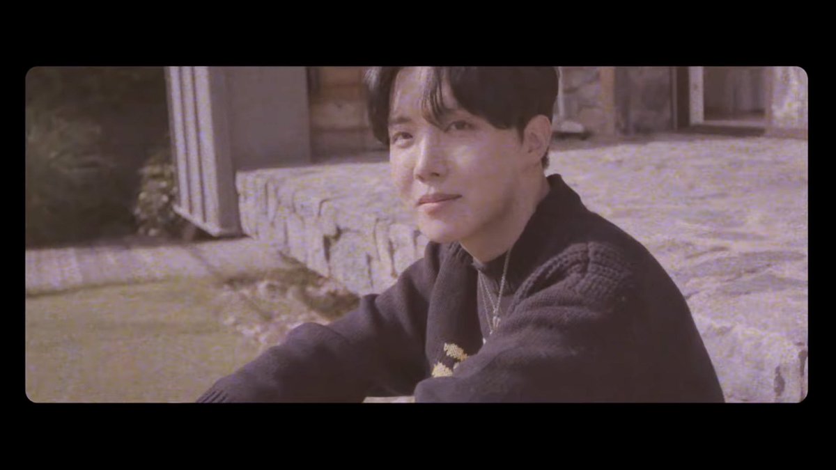filesforarmy's tweet photo. “Fly to my room” line #BEbyBTS #LifeGoesOnWithBTS https://t.co/2PiU1dmOl8