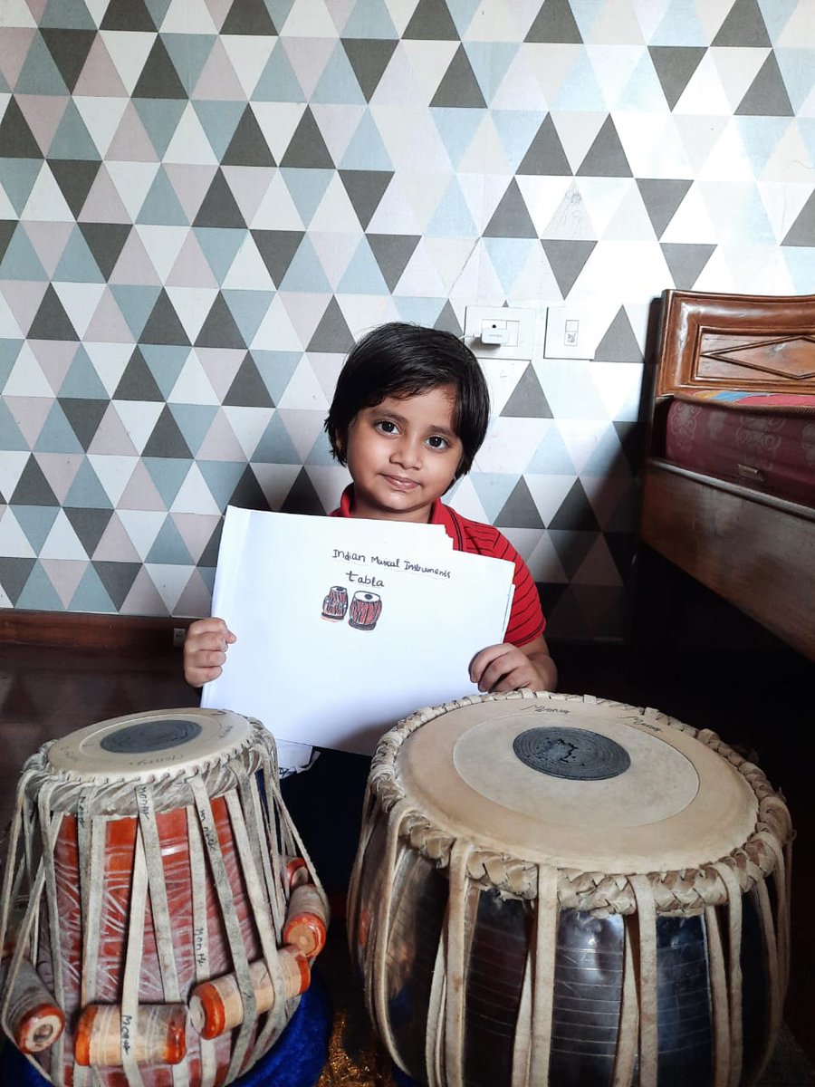 SAI_Edu_In's tweet image. #Musical_instruments produce music that relaxes the mind. The children of KG I were introduced to different instruments like the ones played with strings like Guitar and Violin as well as those that produce sound with the help of wind like Casio, Synthesiser and Piano.