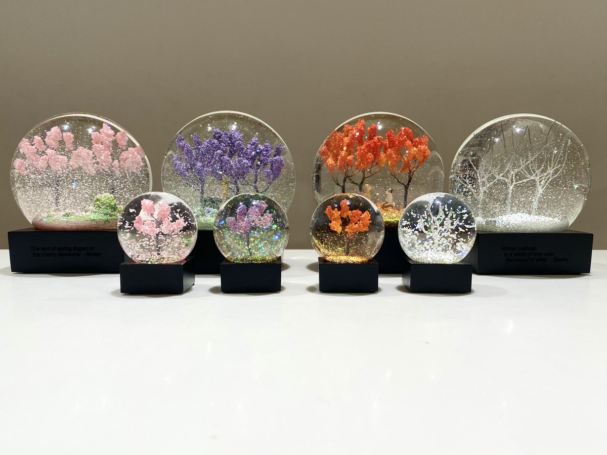 銀座 伊東屋 スノードームは他にも 四季 手前のミニサイズは4つでセット G Itoya6階 Home スノードーム 四季 1人で8個ひっくり返してシャッター押すスピード勝負 T Co Ol2fifhtq2 Twitter