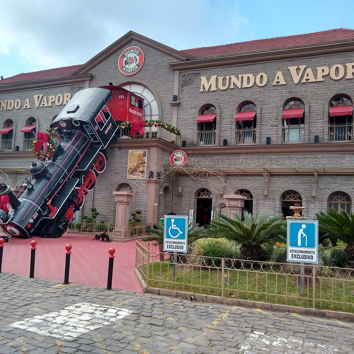 ARQUITETURA URBANISMO. ENGENHARIA. PRESTADORES DE  SERVIÇOS. A PROJETAR SUA CASA, SUA EMPRESA. EM TODO BRASIL.  (48) 988389472 (92) 991517450. FLORIANÓPOLIS / SC...