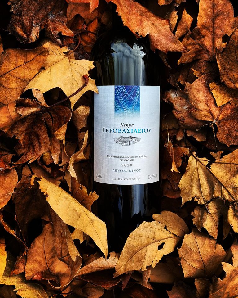 Leaves are falling, wine is calling! #vintage2020 #ktimagerovassiliou #white2020 #justbottled #malagousia #assyrtiko #fall #gerovassiliou #pgiepanomi #wineoclock