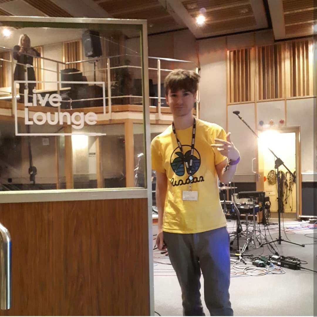 <a href="/BBC6Music/">BBC Radio 6 Music</a> a Maida Vale #TShirtDay picture has to be worth bonus points for <a href="/riscasmusic/">RISCAS</a> next love right??