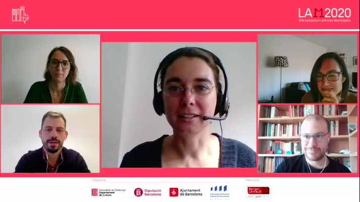 CoeliPlatform's tweet photo. Seguim la jornada amb la taula rodona moderada per @Pilar__Campos i escoltem les realitats d'estratègia de comunicació digital de la mà de @MartaSaezPla, @ArantxaSoroa, @Xaviercarmaniu i @elbarroquista.
#11LAM #LAM2020 #XAMDIBA #arxiusmunicipals #arxiversitinerants https://t.co/yGheurlkca