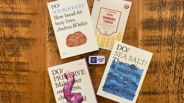 Let’s face it, making your own food from scratch is always satisfying. The Cook's Gift Set has everything you need to get started.

&gt; bit.ly/35PQfhb