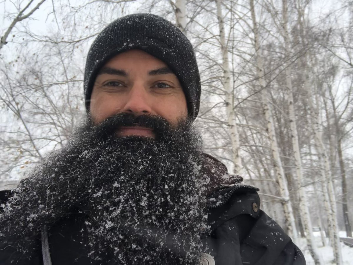 DimitryKalinin's tweet photo. #Siberia #Baikal #Irkutsk #Listvyanka #SnowMan #beard #fuckfilters https://t.co/vi5xTSFJTN