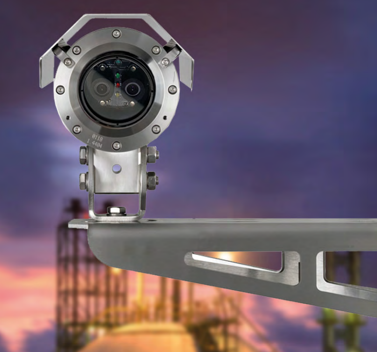 helios_fire's tweet photo. Why choose FLAMESCAN? 

For real-time feedback 🔥🚨✅        

Unlike thermal cameras, the FCam series utilises live video feed, so fires are easy to identify. 

Learn more about the system: https://t.co/cSgMXpglCd

#FLAMESCANcan #HeliosProtects #EnsureInsurance https://t.co/KtD1SGH8kt