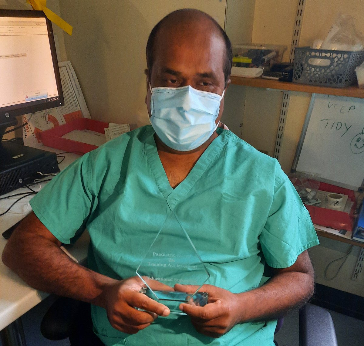 And the PAFTA award for Best Educational Supervisor goes to ... Neonatologist Dr. Vijay Kistareddy !  👏👏👏 <a href="/NHSGrampian/">NHS Grampian</a> <a href="/ScotPerinatal/">Scottish Perinatal Network</a>