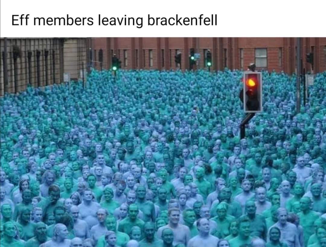 коллективное обнажение. движение свободу соскам. китайцы на пляже. спенсер туник мехико 2007. массовое обнажение.