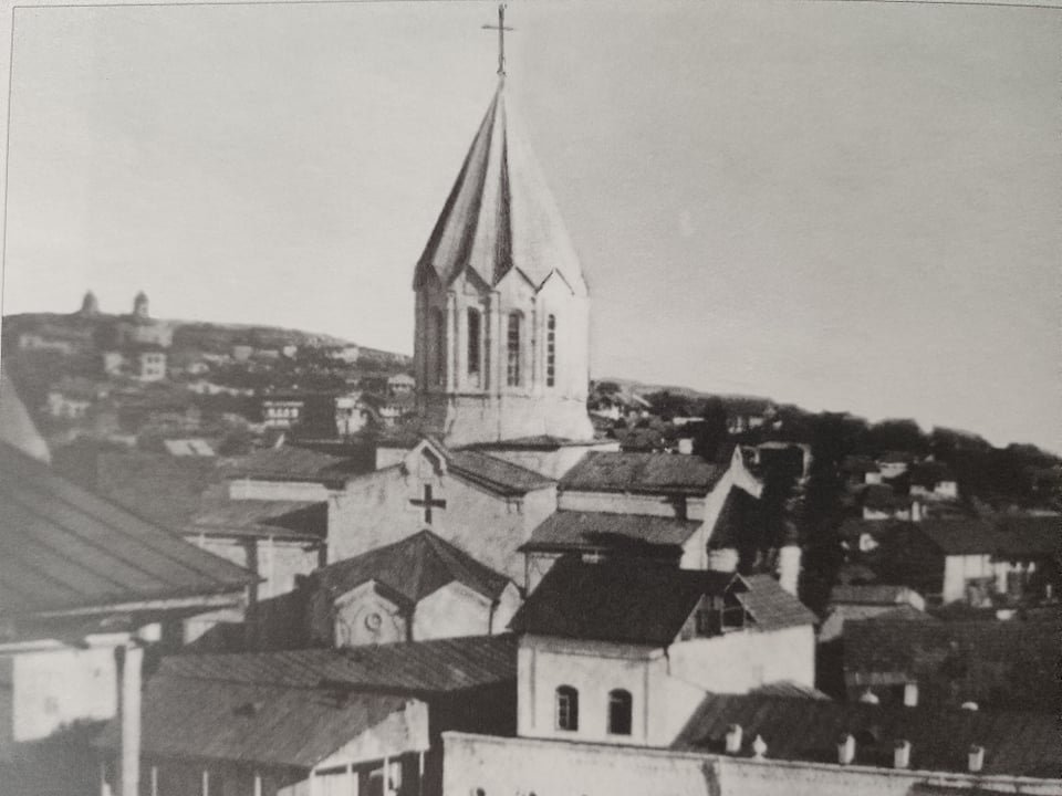 - THREAD -Kanach Zham, the oldest and smaller church of  #Shushi,  #Artsakh. It's history, propaganda and the recent destruction by  #Azerbaijan.It was built in 1818 to replace a former wooden church (Kharabaghtsots) that stood at the same place.Photo: Postcard from 19th century