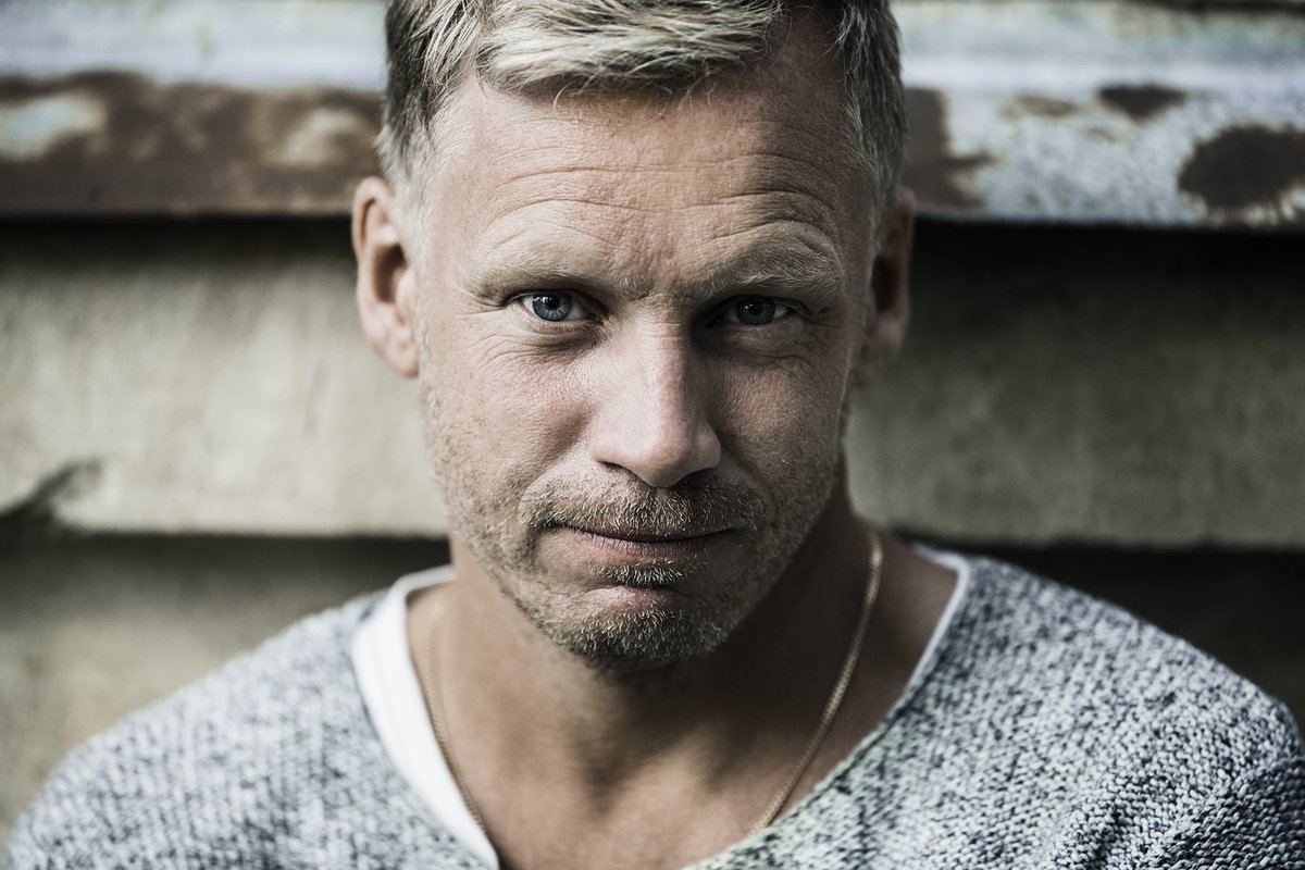 MarcusForlag's tweet image. Ny bok av Clas Vårdstedt! Vad för man när Gud kliver in i ens kök och sedan vägrar ge sig av? marcusforlag.se/produkter/tro-…