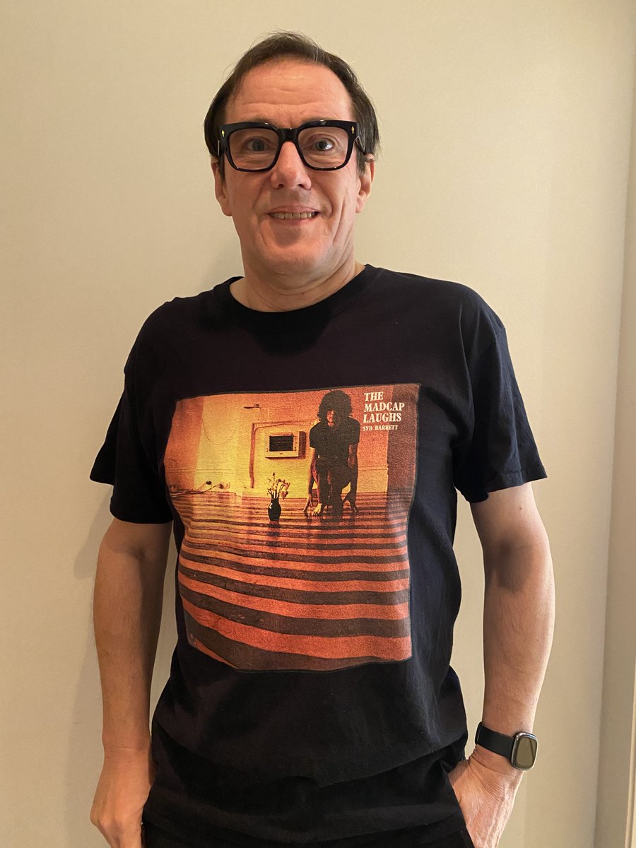 neworder's tweet photo. .@stephenpdmorris rocking Syd Barrett for #TShirtDay @BBC6Music https://t.co/Y7wgCLZuot