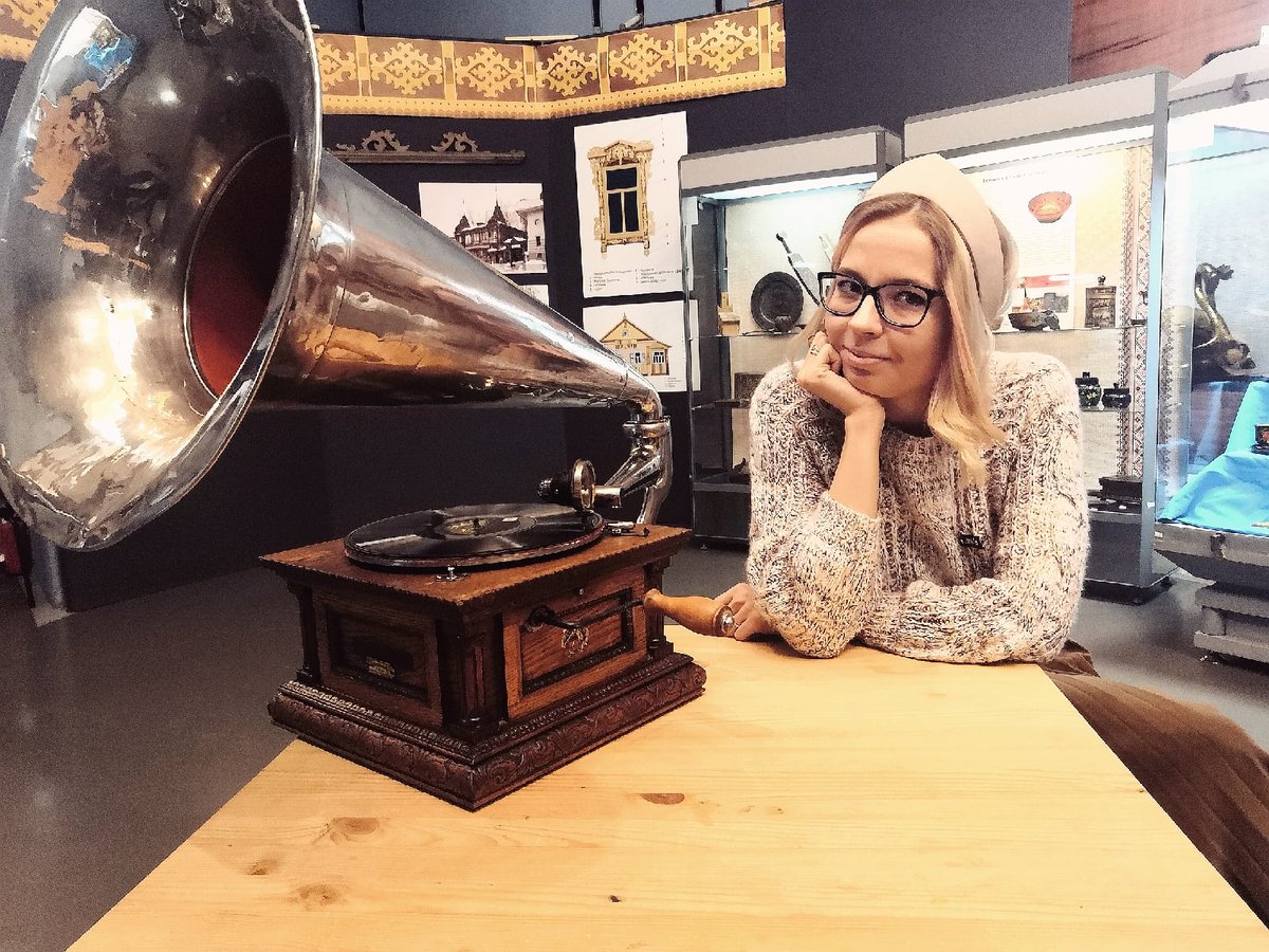 От всей души поздравляем сотрудницу отдела фондов нашего музея Екатерину Елисееву с блестящей победой в областном конкурсе «Молодой ученый» 2020 года! #музейалабина #людимузея