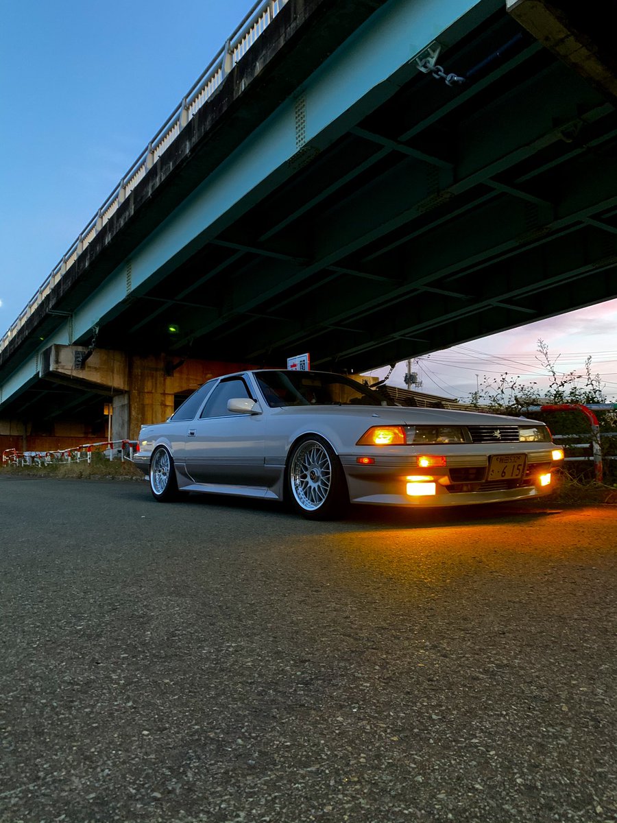 hiro_pk2auto's tweet photo. #いい20の日
厄介な先輩が乗ってそうなソアラ https://t.co/1A3PJLWcBQ