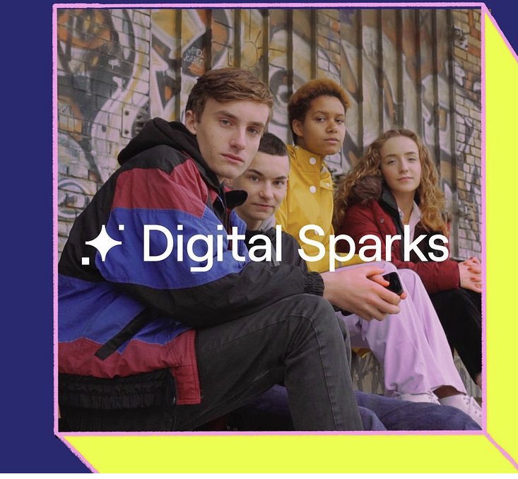 Heute stellen wir euch auf der #KonfBD20 die #DigitalSparks vor. 💫 Mehr über selbstgesteuertes Lernen zu gesellschaftlich relevanten Themen erfahrt ihr um 13:15 in unserem Workshop. Wir freuen uns auf Euch. Ihr könnt nicht dabei sein 👉 digital-sparks.org