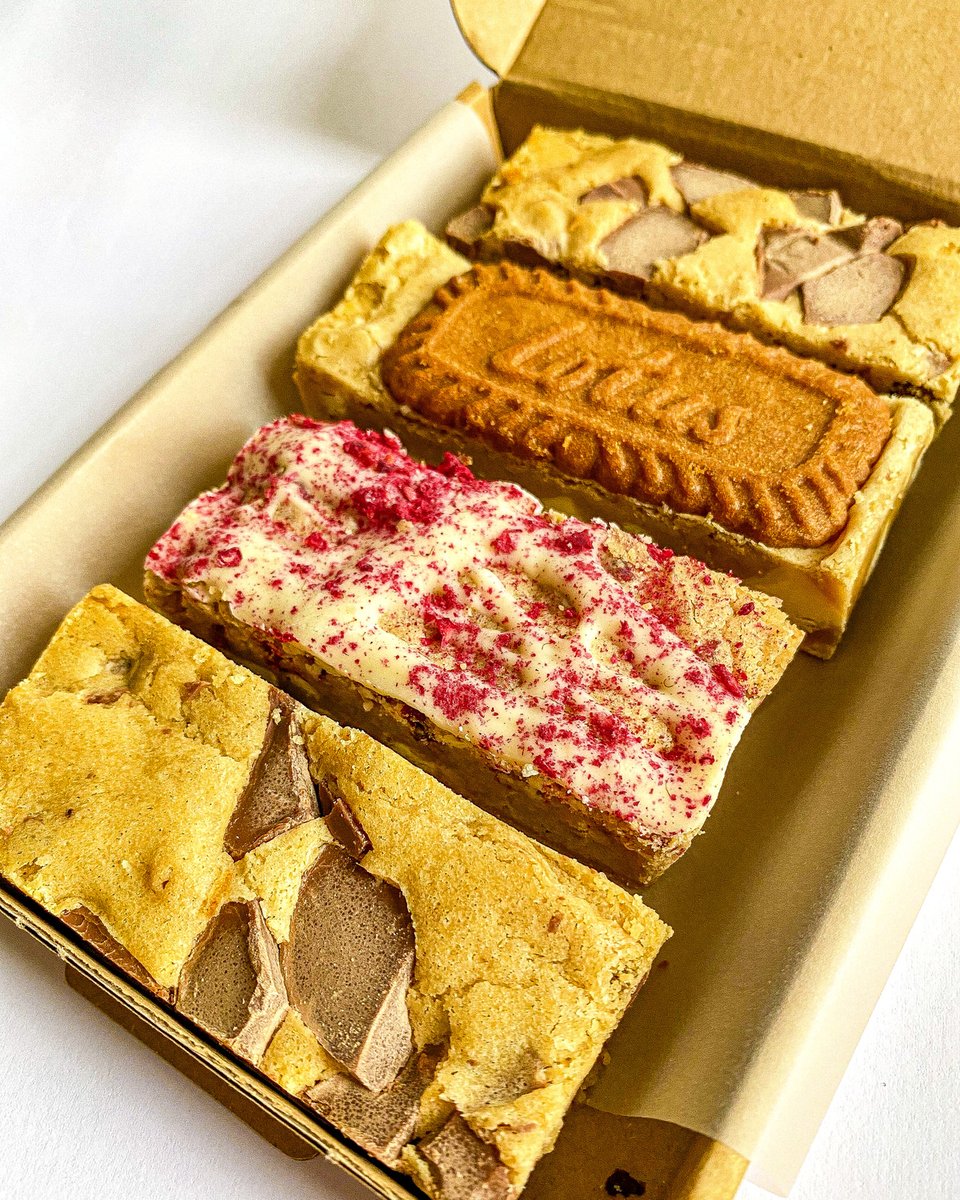 grazedbrownies's tweet photo. Are you blondie OBSESSED? π Our Blondie Mixed Box is your new best friend. Includes 2 Cookie Dough Blondies, Biscoff Blondie and White Chocolate & Raspberry Blondie! https://t.co/gGEwL4Ic79
#blondiemixedbox #yournewbestfriend #blondieobsessed #mixedbox #biscoffblondie #brownies https://t.co/f9rMgQSeBp