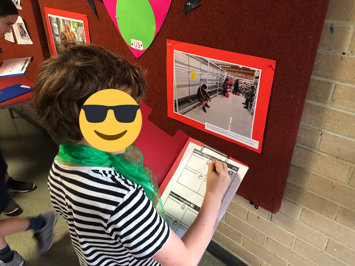mrsfint's tweet photo. I’ve been trying to open up my students to new ways of “finding out” when we inquire besides just “looking it up”. Last week we donned fancy scarves and visited a (homemade) gallery to analyse primary sources and conducted interviews. #inquiry #inquiryed https://t.co/kFK0t5QMLS