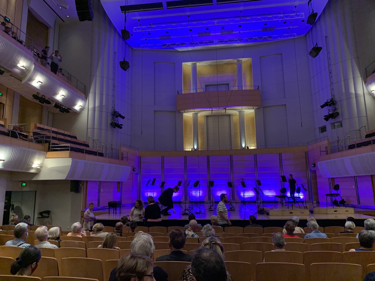 cappsmj's tweet photo. Woo hoo. Great to be ⁦@CityRecitalHall⁩ ⁦@A_C_O⁩ !! https://t.co/4PZjdmKgVh