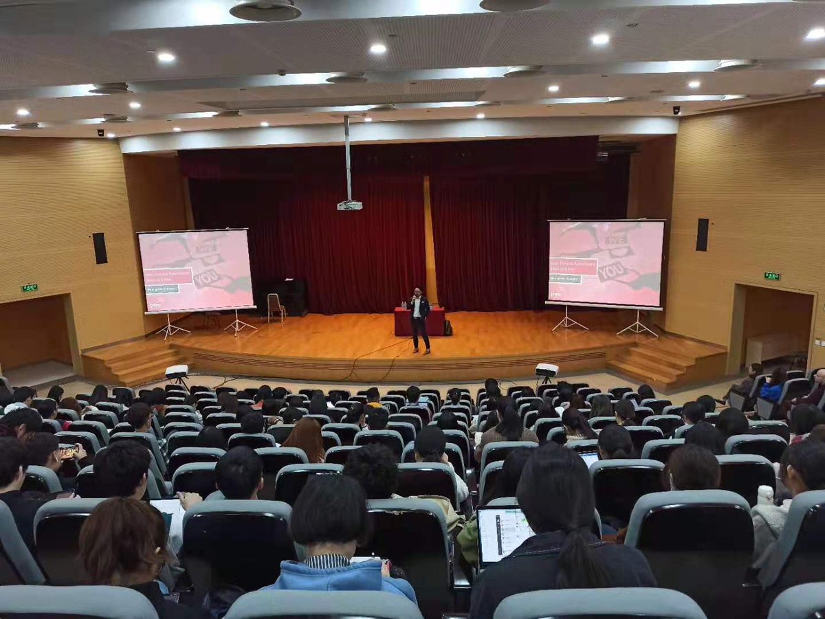 Cette semaine l'IFC Renmin a reçu PWC sur le campus de Suzhou. Merci à notre intervenant qui, en plus d'avoir parlé de son expérience en France, a présenté son entreprise et a conseillé les étudiants sur leurs choix de parcours. <a href="/KedgeBS/">KEDGE Business School</a> <a href="/Sorbonne_Univ_/">Sorbonne Université</a> <a href="/univpaulvalery/">Université de Montpellier Paul-Valéry</a>