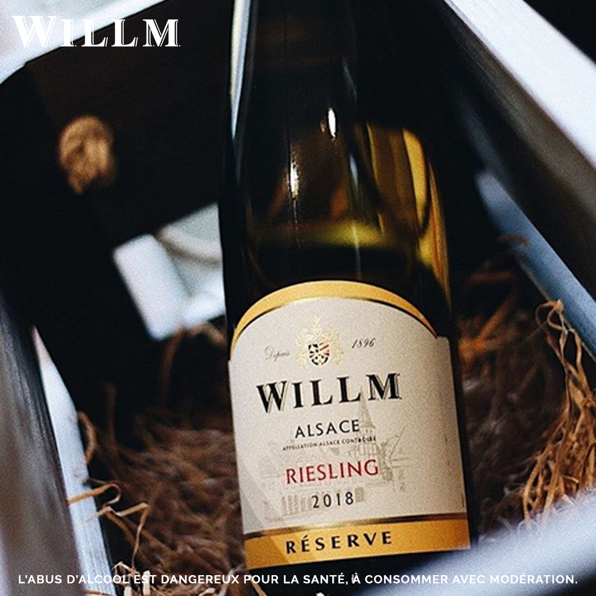 #Riesling is king in Alsace and one of the world’s greatest grape varieties! This white wine is usually dry with racy acidity and fantastic definition. 📷: gallery.wine