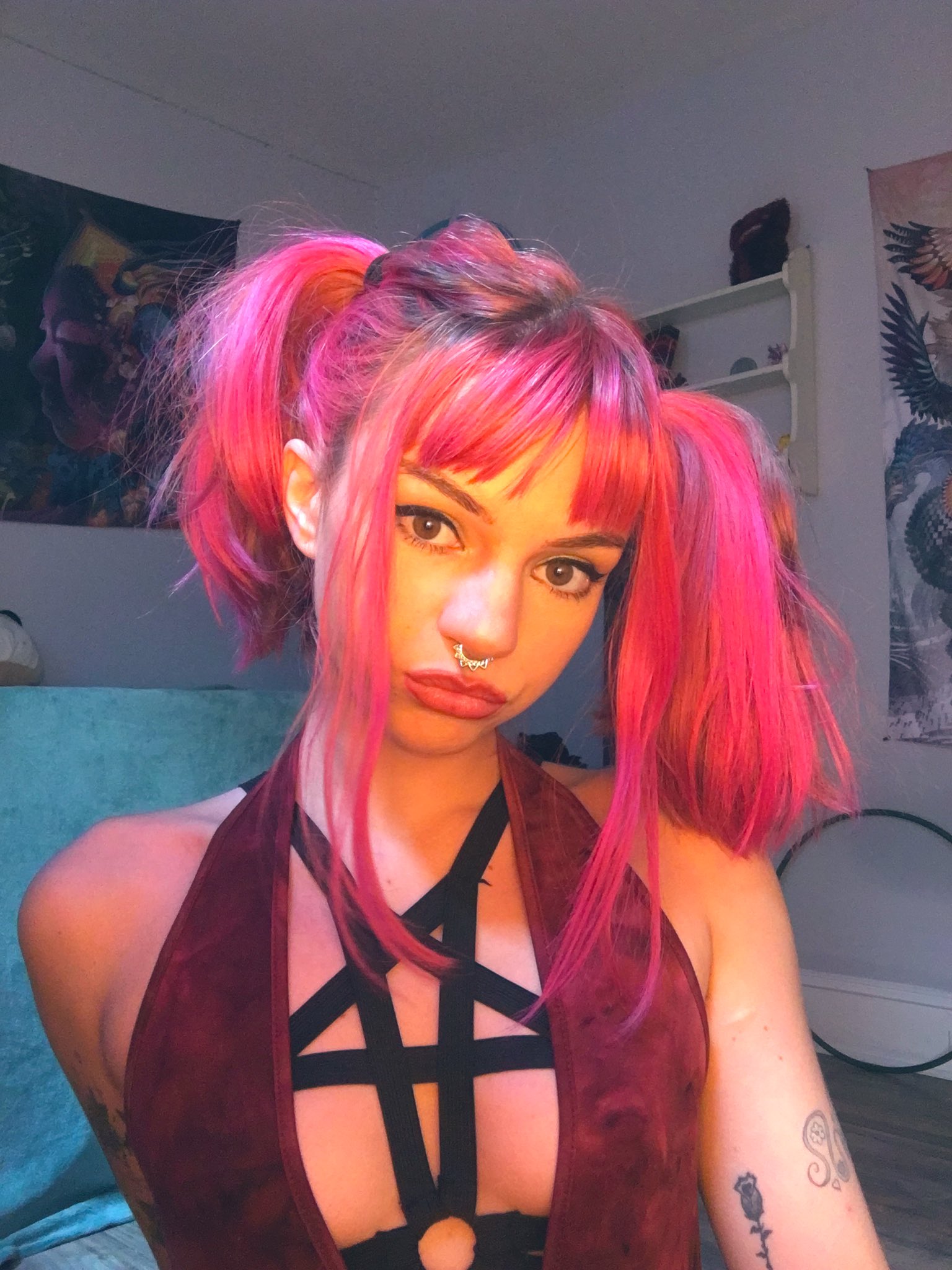 Hey I'M Bee Onlyfans: The Shocking Truth Revealed! - g1lyr2c