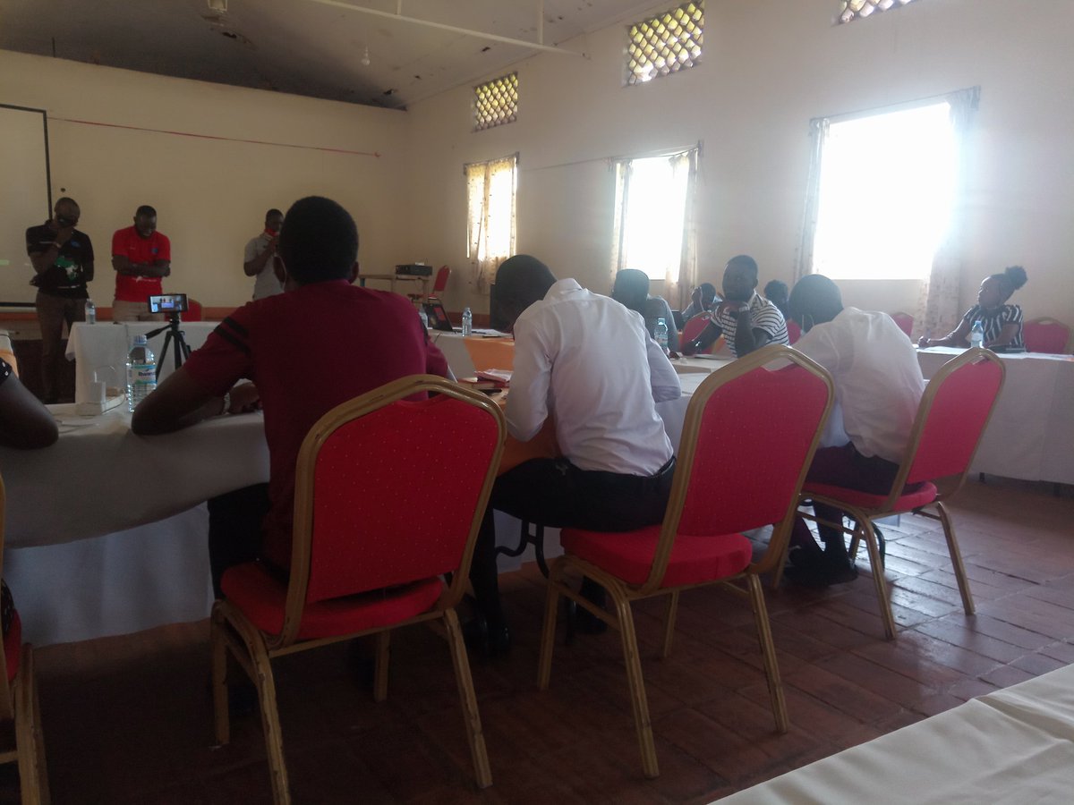 MDPUganda's tweet photo. There is an intimacy and trust that is needed between leaders. Usually, you have e real substance behind closed doors. Master debaters Platform is addressing the question of, How to connect debates& policies to reality in our country and the world as a whole
#fromdebate2reality. https://t.co/ns9F09wt04