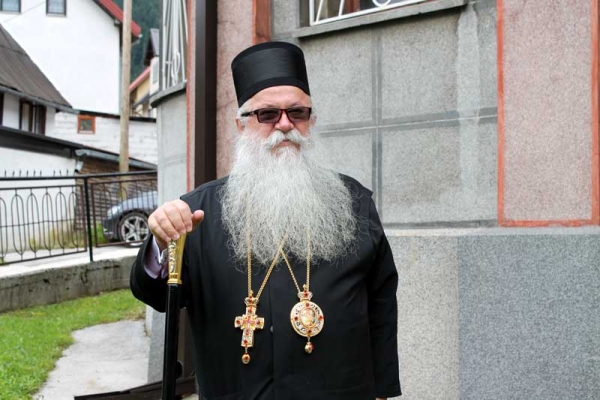 2-During the period of interregnum, the church will be lead by a caretaker, most probably Hrizostom, the Metropolitan Bishop of Dabrobosna, Archbishop of Sarajevo and Exarch of all Dalmatia. A Bishop unlikely to become the Patriarch