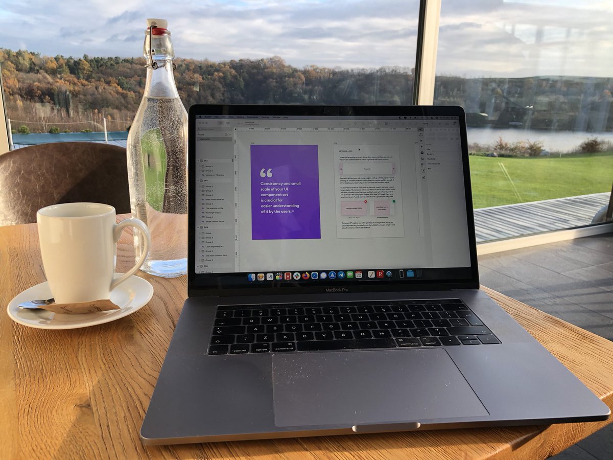 Working on the <a href="/frontendunicor1/">Frontend Unicorn</a> book with a view 🤗🤗🤗
