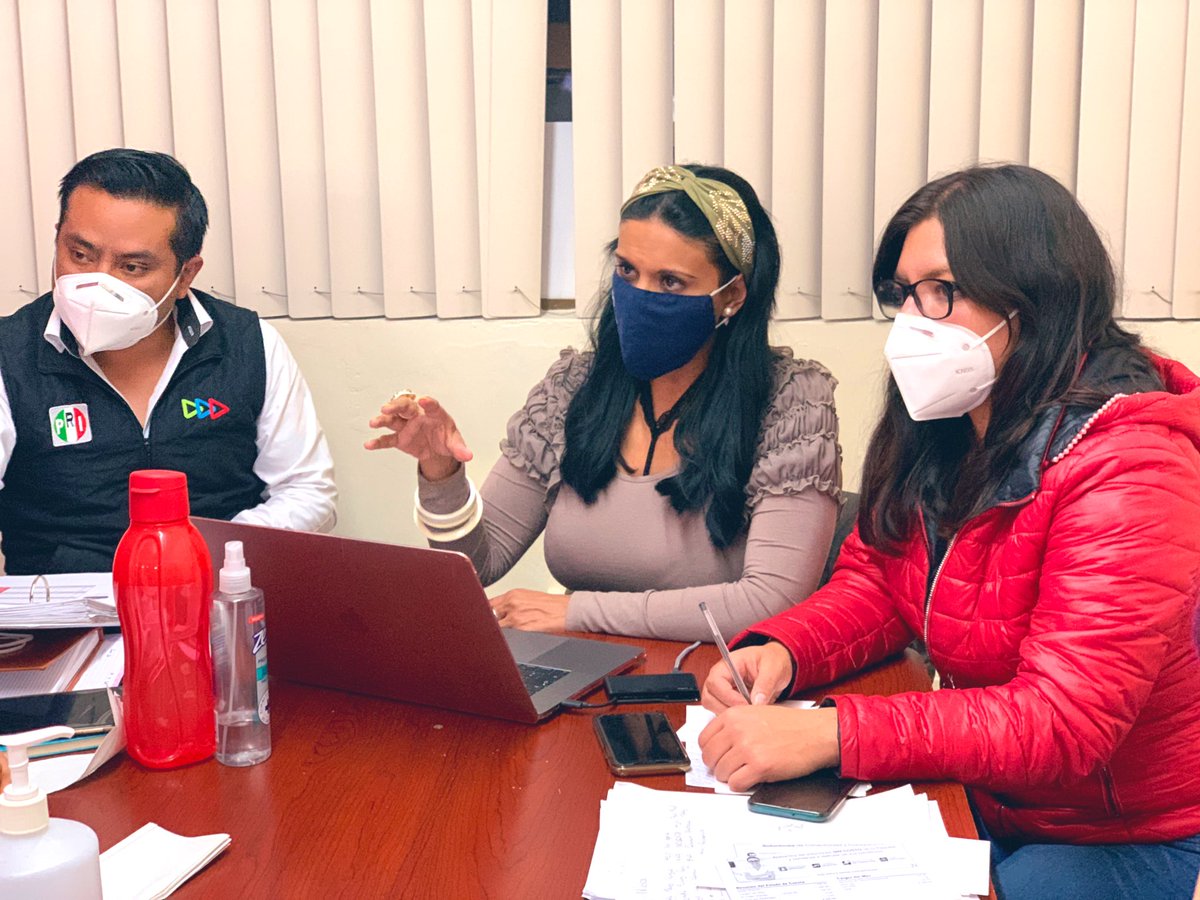 adryyyyyy's tweet photo. El compromiso fue 24 horas 7 días de la semana...el compromiso se cumple, continuamos en análisis y planeación y estrategia. Vamos por la recuperación de las Diputaciones Locales y Federal. El ejemplo de @omarfayad arrastra. El PRI es tu partido, no pararemos!! https://t.co/mLImCGoSNn